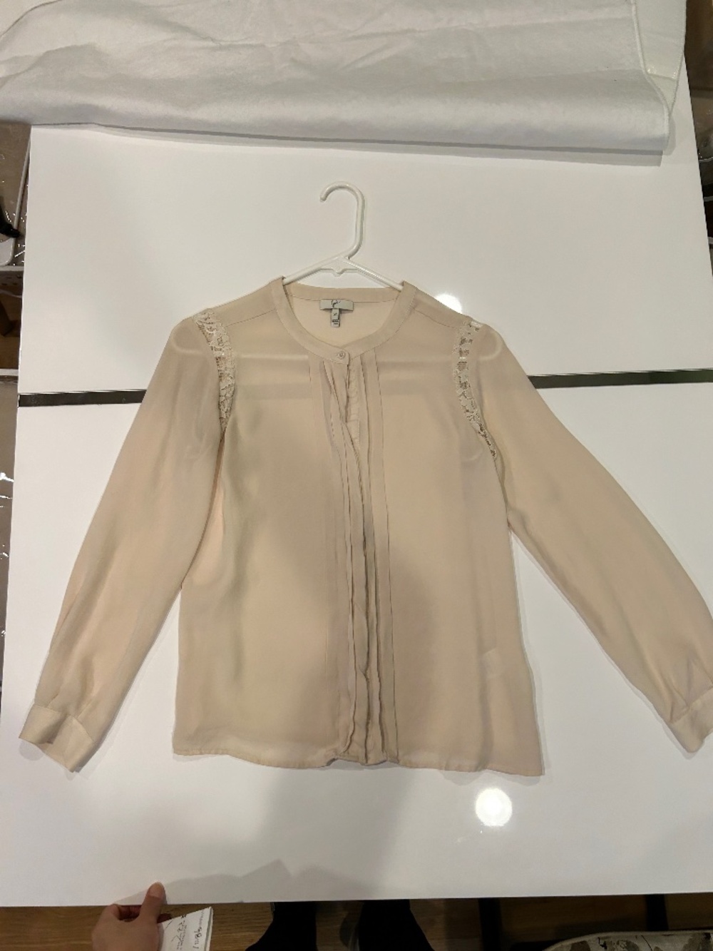 100% Silk Lace Shoulder Button-up Long Sleeve Shirt